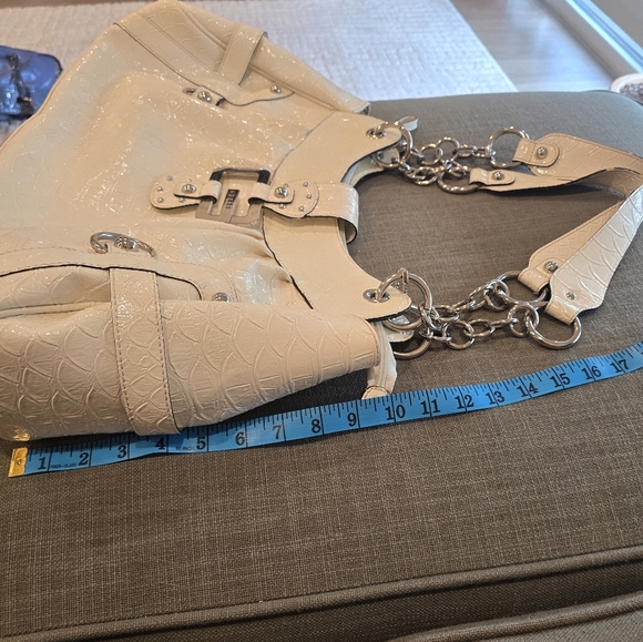 GUESS Y2K Cream Croc Embossed Buckle Satchel Shoulder Bag #9637 Studded Vintage - Picture 14 of 16